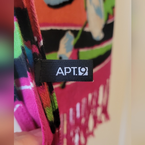 APT.9 Floral scarf - Picture 2 of 3